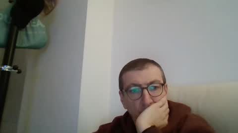 JUAN CARLOS online show from 02.23.25