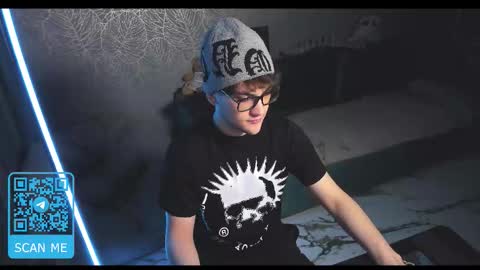 Snapshot of kolyakayne chatting on 02.08.26 Kolya Kayne online show from 02.08.26