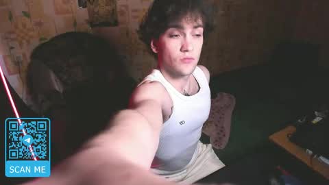 Snapshot of kolyakayne chatting on 04.06.26 Kolya Kayne online show from 04.06.26