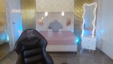 kolyn_tay online show from 08.01.26
