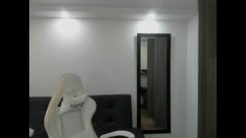 Julieta online show from 02.19.25