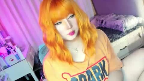 MISS ALICIA online show from 12.23.25