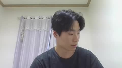 Snapshot of koreaseok chatting on 01.31.25 seok online show from 01.31.25