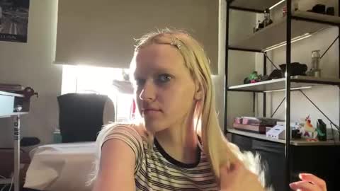 Snapshot of kortneyhiedeman chatting on 06.29.26 Ariela online show from 06.29.26