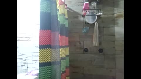 Koto Bombon online show from 10.14.25