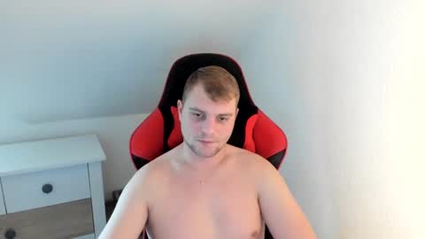 Snapshot of kozik1992 chatting on 12.31.24 Bartek online show from 12.31.24