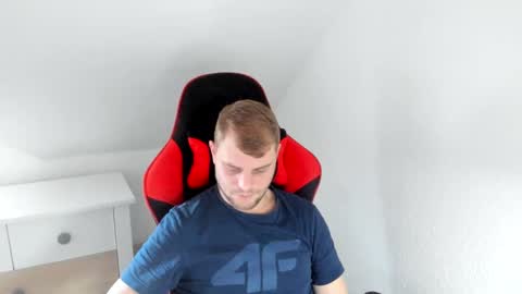 Snapshot of kozik1992 chatting on 02.08.25 Bartek online show from 02.08.25