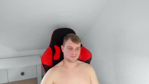 Snapshot of kozik1992 chatting on 02.14.25 Bartek online show from 02.14.25