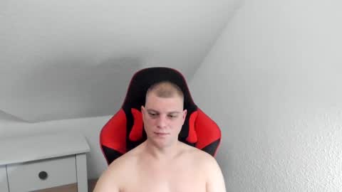 Snapshot of kozik1992 chatting on 02.22.25 Bartek online show from 02.22.25