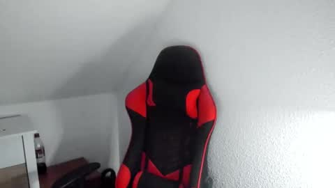 Snapshot of kozik1992 chatting on 10.20.25 Bartek online show from 10.20.25