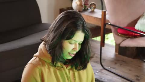 Snapshot of kozzy_ chatting on 12.28.24 kozzy_ online show from 12.28.24