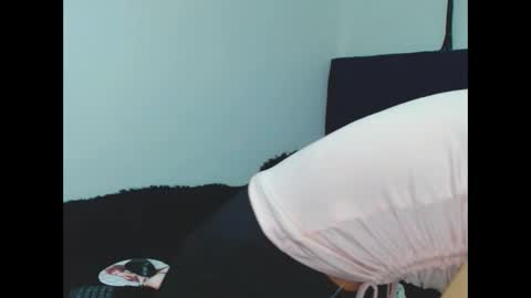 Snapshot of kratos_and_afrodita chatting on 10.11.25 kratos_and_afrodita online show from 10.11.25