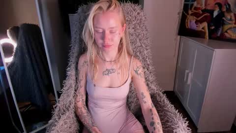 kris_grant online show from 10.03.25