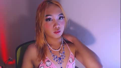 Snapshot of krisha_collins chatting on 02.18.26 krisha_collins online show from 02.18.26