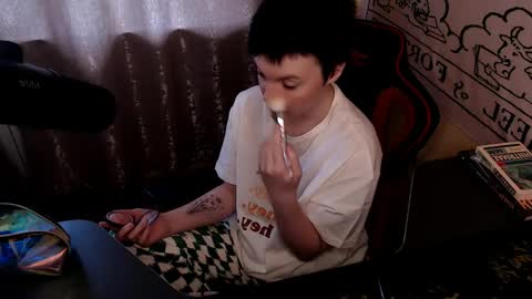 Snapshot of krisneal chatting on 05.03.26 krisneal online show from 05.03.26