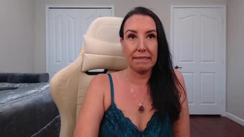 Krissy online show from 02.02.25