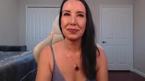 Krissy online show from 02.06.25