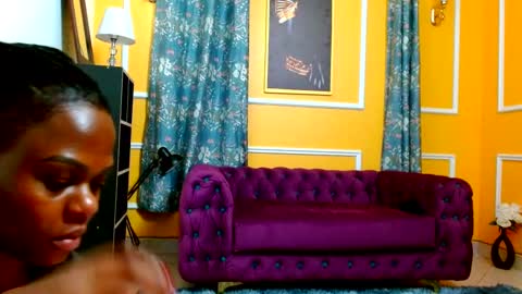 Thaterotic woman online show from 02.12.25