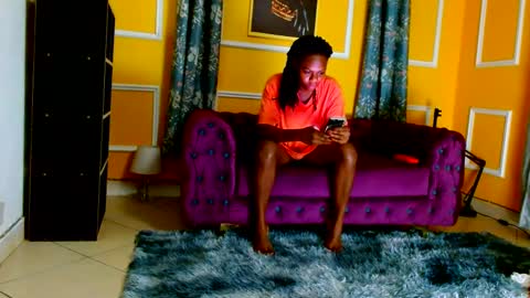 Thaterotic woman online show from 02.14.25