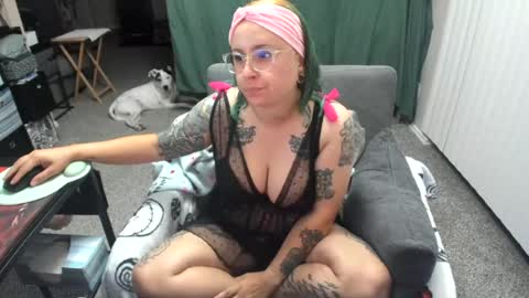 Snapshot of kristajay chatting on 07.09.26 Krista online show from 07.09.26