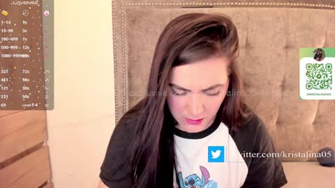 Snapshot of kristalina5 chatting on 01.10.25 camila online show from 01.10.25