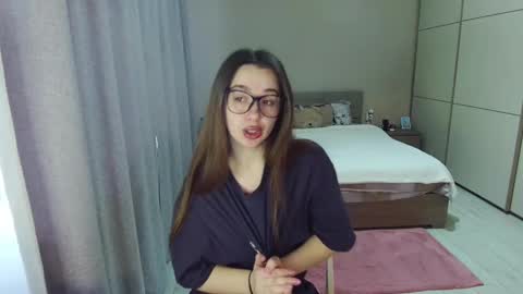 twitter    Annemarye 23 online show from 03.17.26