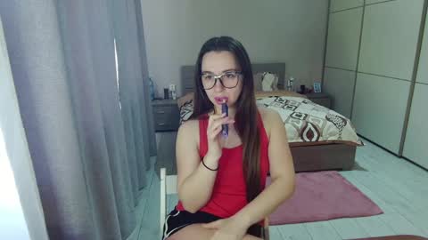 twitter    Annemarye 23 online show from 04.05.26