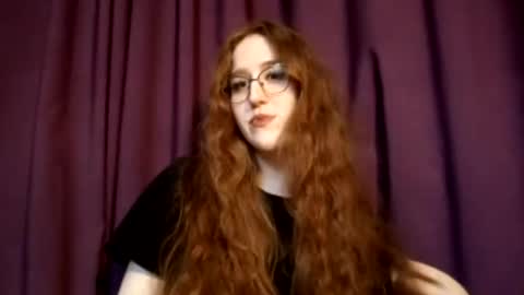 Snapshot of kristansarinsky chatting on 11.24.25 Kris online show from 11.24.25