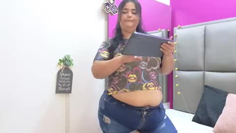 Snapshot of kristaritter chatting on 10.23.25 Krista Ritter online show from 10.23.25