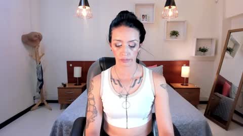 Sophia online show from 01.02.25