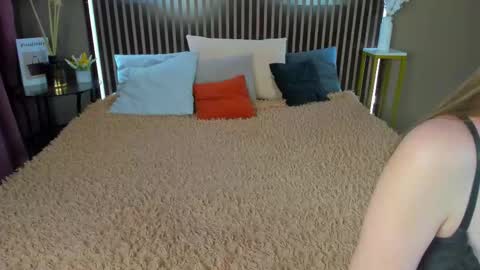 Snapshot of kristi_thompson chatting on 02.18.26 Kristi online show from 02.18.26