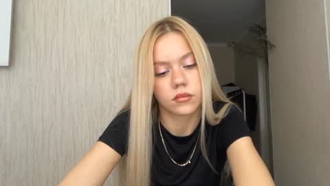 Snapshot of kristifelicien chatting on 07.10.26 Blake online show from 07.10.26