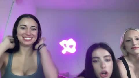 Snapshot of kristinajuarez chatting on 04.07.26 kristina juarez online show from 04.07.26