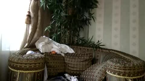 kristinalamour96 online show from 09.18.25