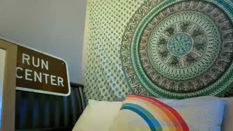 Jay and Kitty online show from 10.17.25