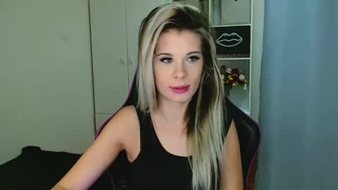 KristineAmore online show from 01.12.26