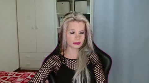 KristineAmore online show from 02.06.26