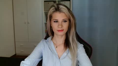 KristineAmore online show from 03.10.26