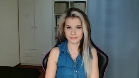 KristineAmore online show from 03.19.26