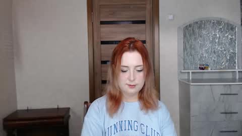 Snapshot of kristy_fran chatting on 09.22.25 Kristy online show from 09.22.25