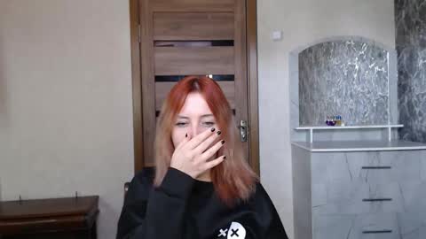 Snapshot of kristy_fran chatting on 09.23.25 Kristy online show from 09.23.25