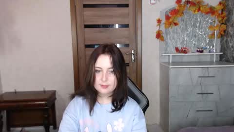 Snapshot of kristy_fran chatting on 10.13.25 Kristy online show from 10.13.25