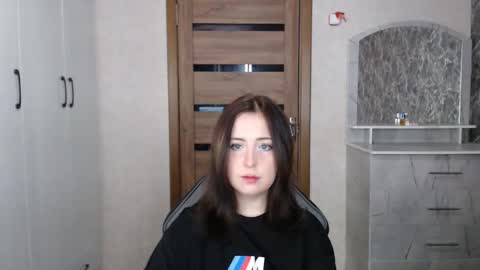 Snapshot of kristy_fran chatting on 10.27.25 Kristy online show from 10.27.25