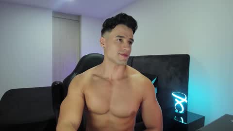 Snapshot of krops_ chatting on 10.10.25 KROPS online show from 10.10.25