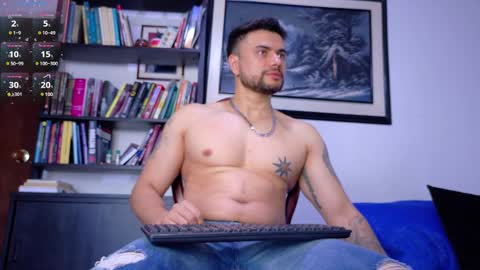 Kroy Wood online show from 01.09.25