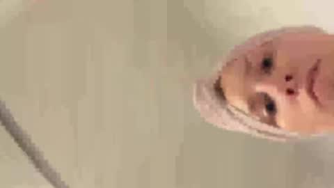 Snapshot of kryptiq0ne chatting on 12.17.24 Kryptiq online show from 12.17.24