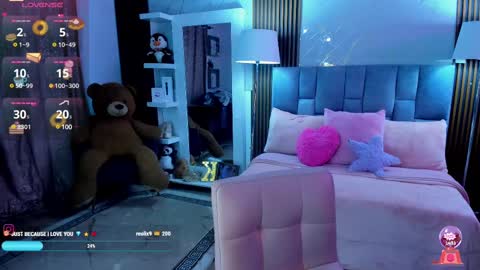 Snapshot of krysstal__ chatting on 02.20.25 online show from 02.20.25