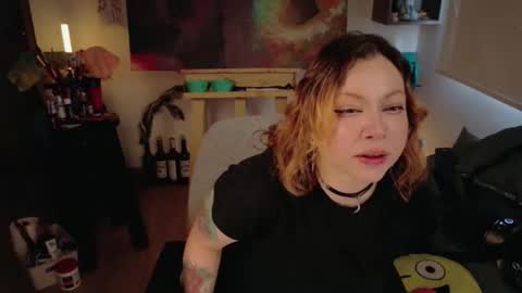 Snapshot of krystalviiolet chatting on 11.02.25 Krystal Violet online show from 11.02.25