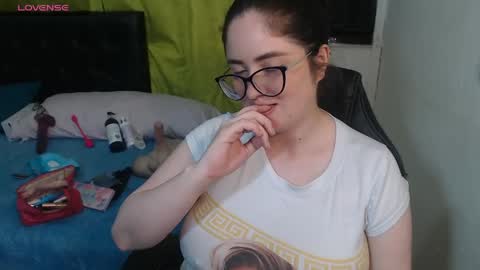 Snapshot of kryystaladams chatting on 05.08.26 kryystaladams online show from 05.08.26
