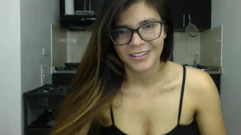 Snapshot of ktiana21 chatting on 12.25.24 kattaleya online show from 12.25.24